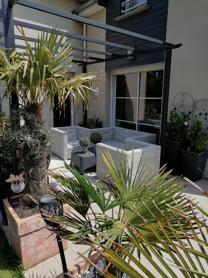 Chez Helene Bed and Breakfast Saint-Coulomb Εξωτερικό φωτογραφία