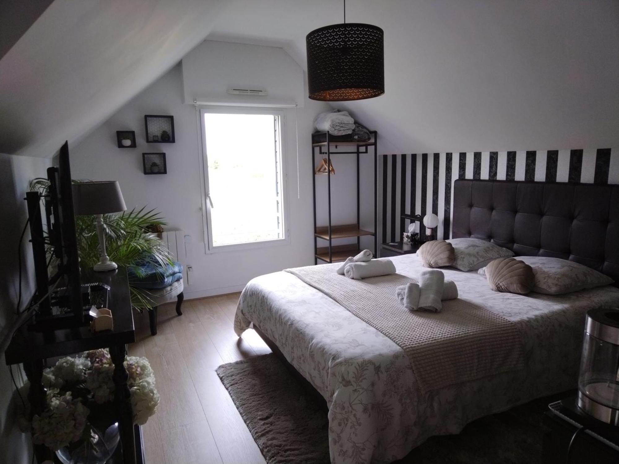 Chez Helene Bed and Breakfast Saint-Coulomb Εξωτερικό φωτογραφία